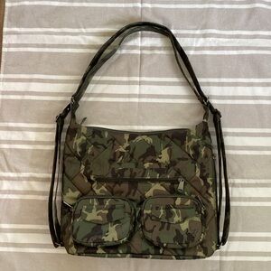 Lug Zipliner Quilted Bag with Green Camo Print